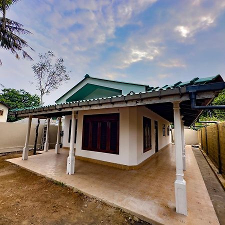 Bungalow By Tropical Villa Weligama Exterior photo